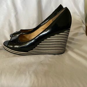 Size 8 Michael Kors platform patent leather shoes